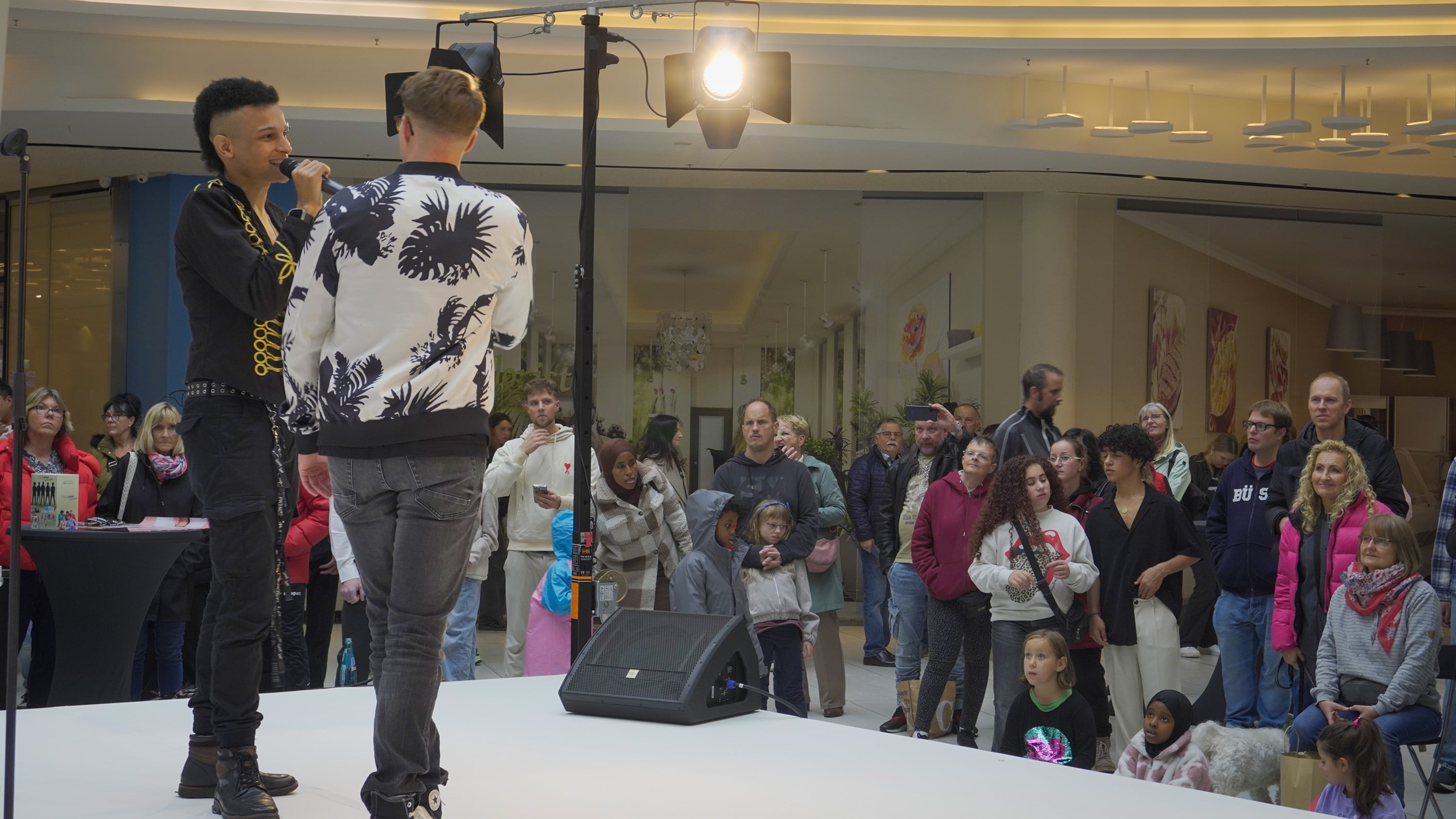 Live-Auftritt im Einkaufszentrum